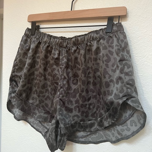 Express Satin Sleepwear Grey Animal Print Leopard Pajama Shorts - Picture 5 of 9
